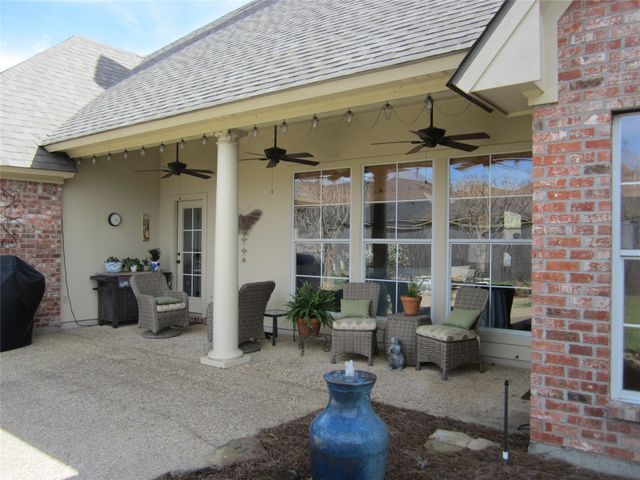 10060 Saint Bernard Drive, Shreveport, LA 71106