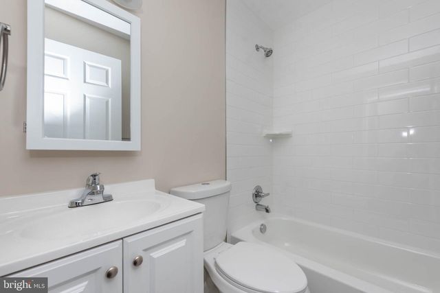 3331 MCELDERRY ST, Baltimore, MD 21205