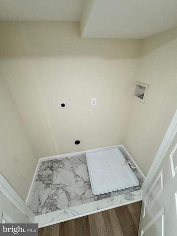 3331 MCELDERRY ST, Baltimore, MD 21205