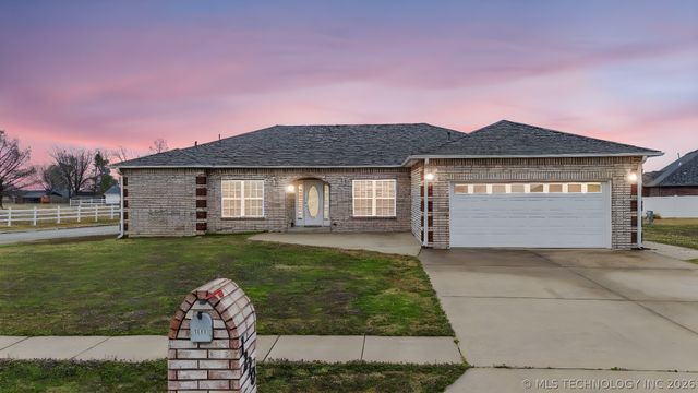 1220 SE 14th Street, Pryor, OK 74361