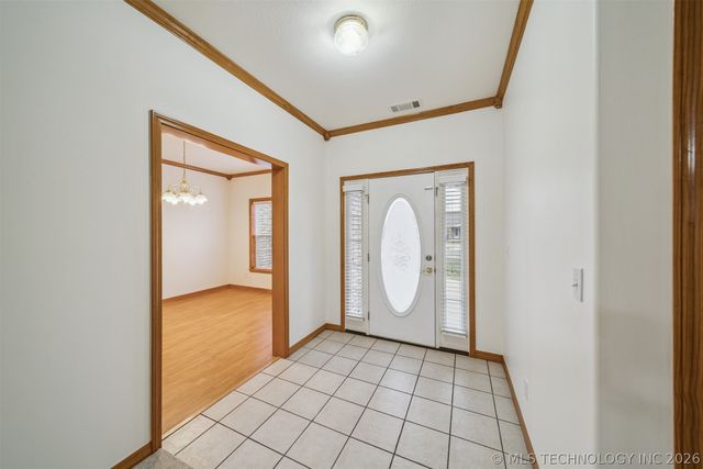 1220 SE 14th Street, Pryor, OK 74361