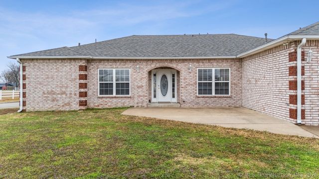 1220 SE 14th Street, Pryor, OK 74361