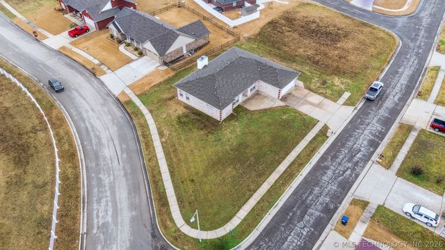 1220 SE 14th Street, Pryor, OK 74361