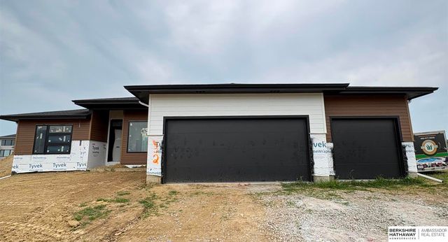 3652 S 218th Avenue, Elkhorn, NE 68022