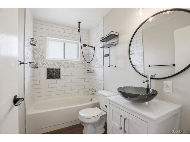 6792 Pontiac St, Commerce City, CO 80022