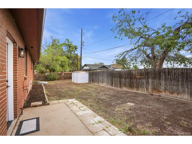 6792 Pontiac St, Commerce City, CO 80022