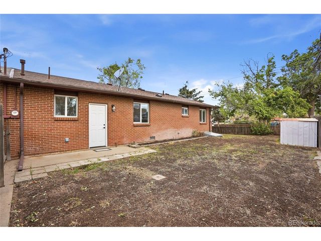 6792 Pontiac St, Commerce City, CO 80022