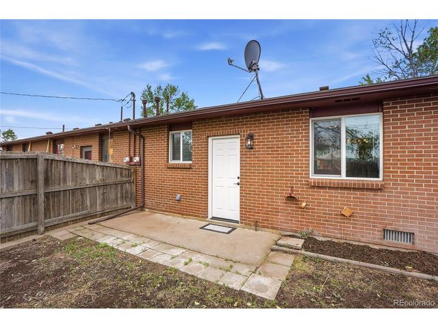 6792 Pontiac St, Commerce City, CO 80022