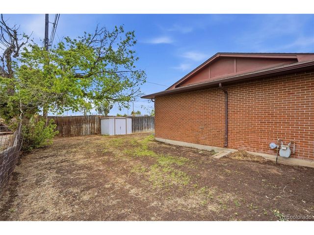 6792 Pontiac St, Commerce City, CO 80022