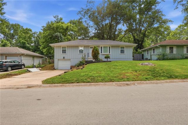 11016 Herrick Avenue, Kansas City, MO 64134