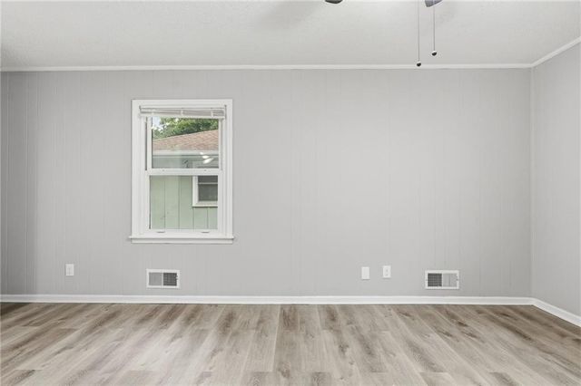 11016 Herrick Avenue, Kansas City, MO 64134