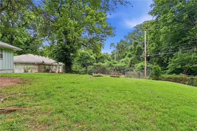 11016 Herrick Avenue, Kansas City, MO 64134