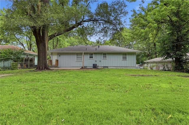 11016 Herrick Avenue, Kansas City, MO 64134