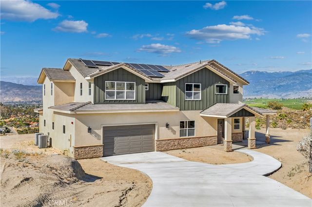42340 Segner Drive, Hemet, CA 92544