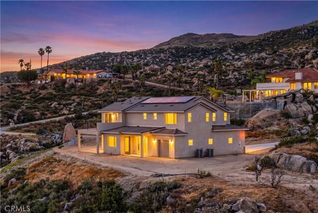 42340 Segner Drive, Hemet, CA 92544