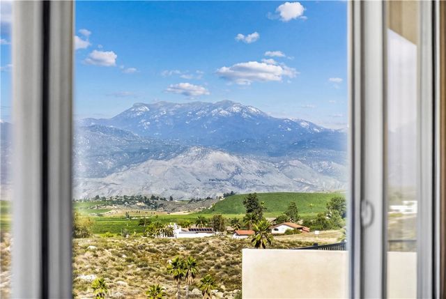 42340 Segner Drive, Hemet, CA 92544