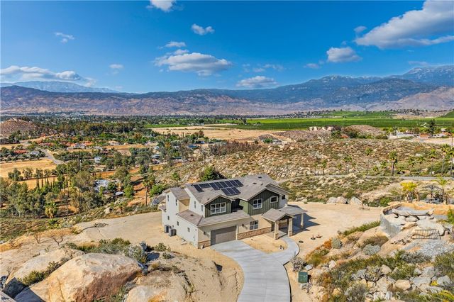 42340 Segner Drive, Hemet, CA 92544