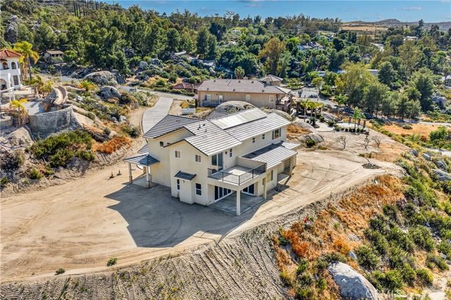 42340 Segner Drive, Hemet, CA 92544