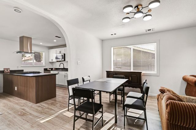 4024 Alta Lorraine Way, North Highlands, CA 95660