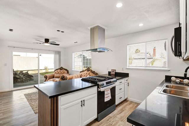 4024 Alta Lorraine Way, North Highlands, CA 95660