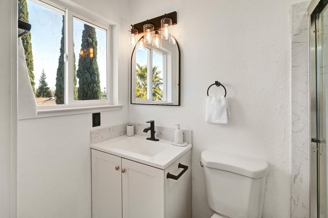 4024 Alta Lorraine Way, North Highlands, CA 95660