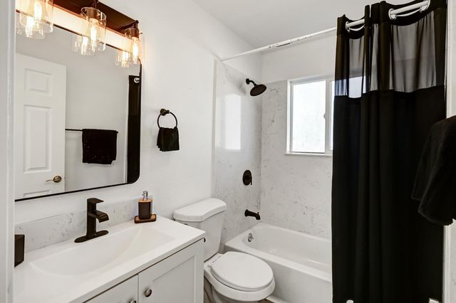 4024 Alta Lorraine Way, North Highlands, CA 95660