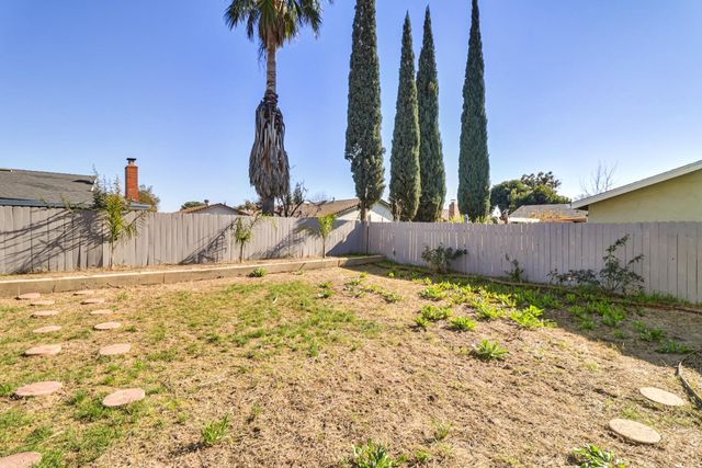 4024 Alta Lorraine Way, North Highlands, CA 95660