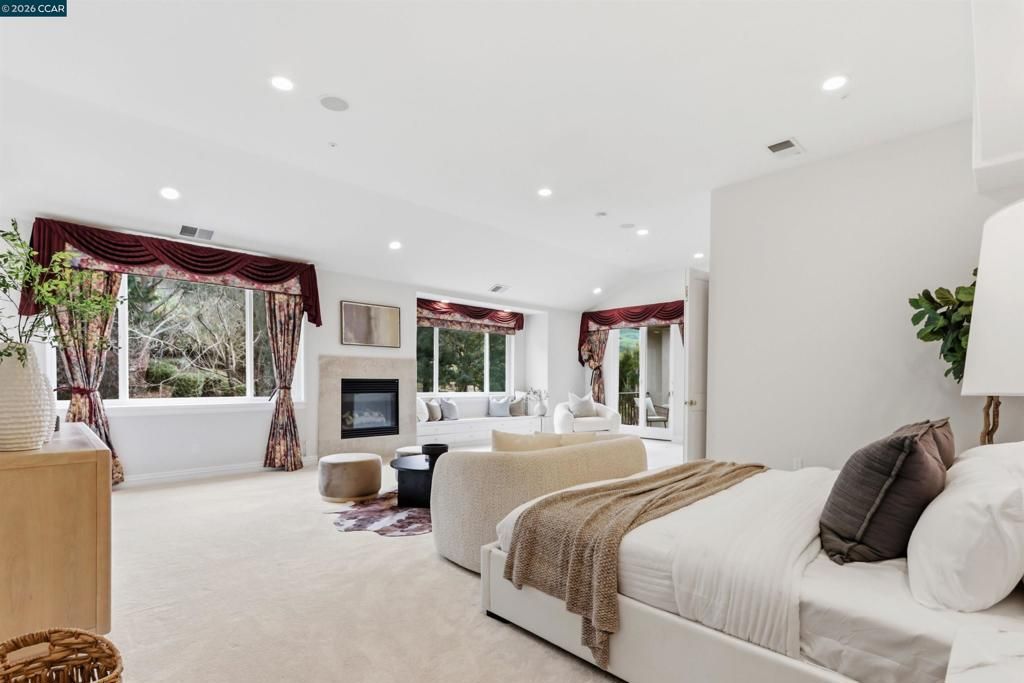 Image 30 of property listing at 2981 2981 GRAPEVINE TER, Fremont, CA 94539