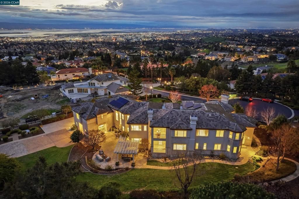 Image 4 of property listing at 2981 2981 GRAPEVINE TER, Fremont, CA 94539