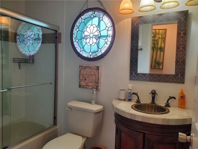 572 10th Place, Vero Beach, FL 32960
