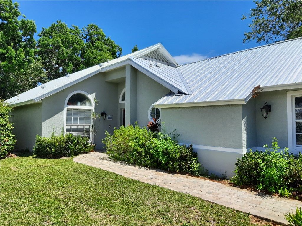 572 10th Place, Vero Beach, FL 32960