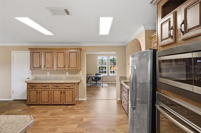 38616 COLEEN AVENUE, Zephyrhills, FL 33540