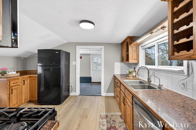 6707 Lessiter Road NE, Belding, MI 48809