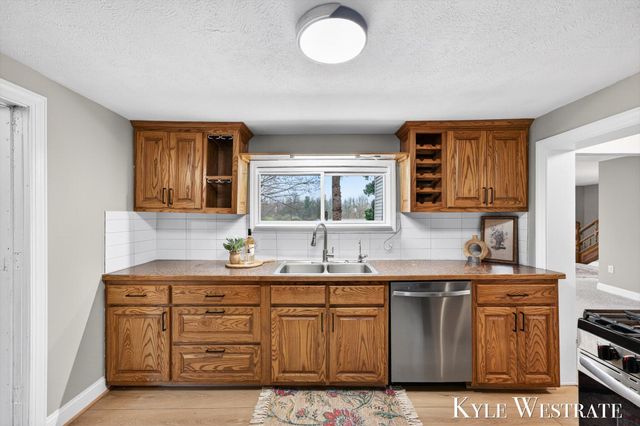 6707 Lessiter Road NE, Belding, MI 48809