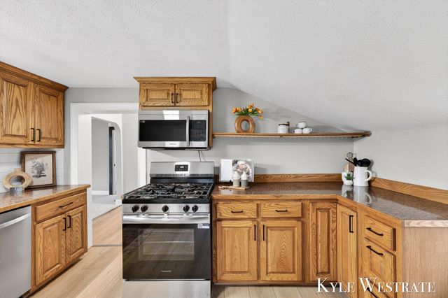 6707 Lessiter Road NE, Belding, MI 48809
