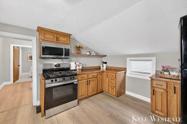 6707 Lessiter Road NE, Belding, MI 48809