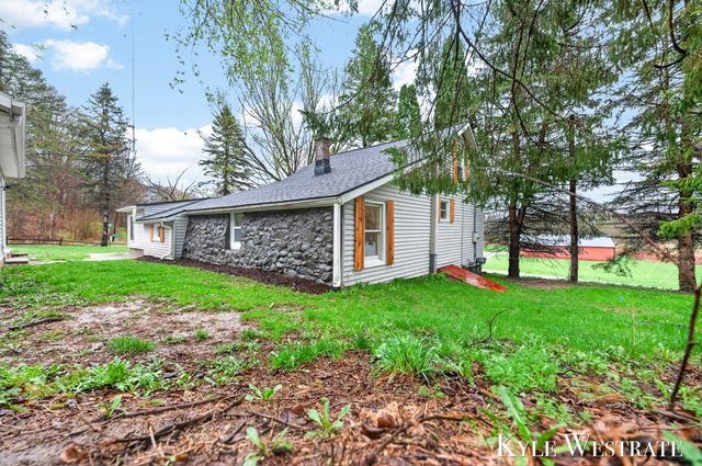 6707 Lessiter Road NE, Belding, MI 48809