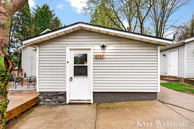 6707 Lessiter Road NE, Belding, MI 48809
