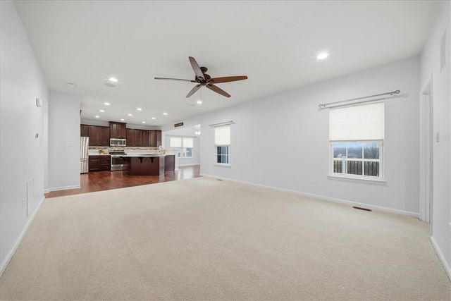 286 Buckingham Dr, Ohio Twp, PA 15237