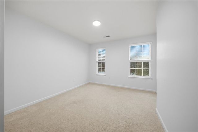 286 Buckingham Dr, Ohio Twp, PA 15237