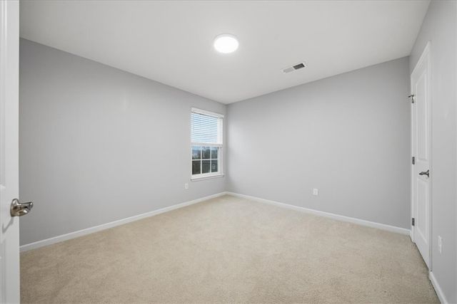 286 Buckingham Dr, Ohio Twp, PA 15237