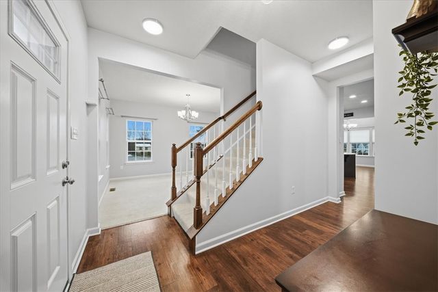 286 Buckingham Dr, Ohio Twp, PA 15237