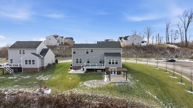 286 Buckingham Dr, Ohio Twp, PA 15237