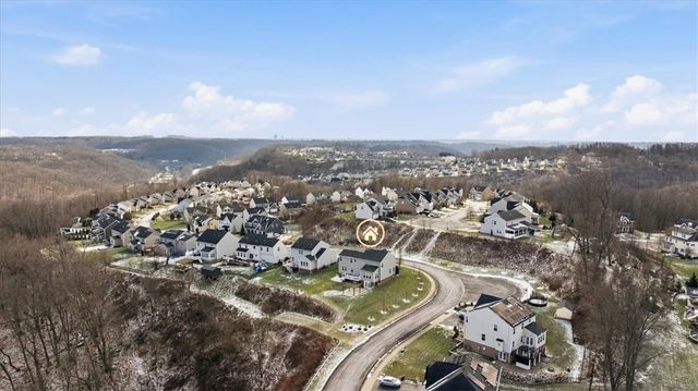 286 Buckingham Dr, Ohio Twp, PA 15237