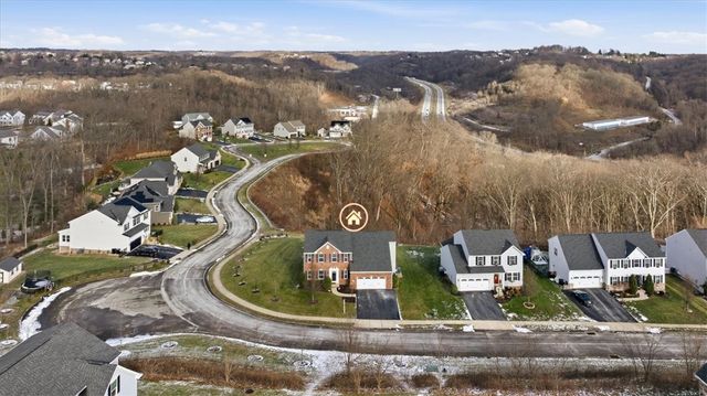 286 Buckingham Dr, Ohio Twp, PA 15237