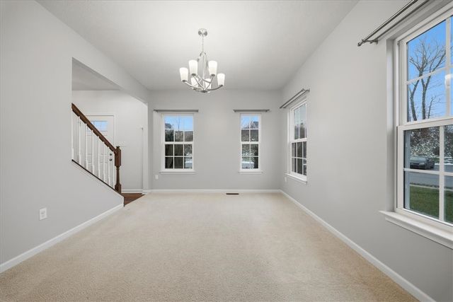 286 Buckingham Dr, Ohio Twp, PA 15237