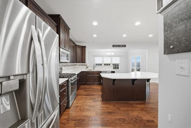 286 Buckingham Dr, Ohio Twp, PA 15237