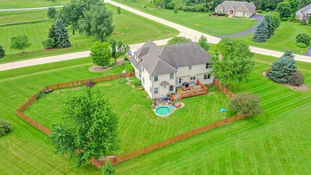 11809 Strawberry Lane, Huntley, IL 60142