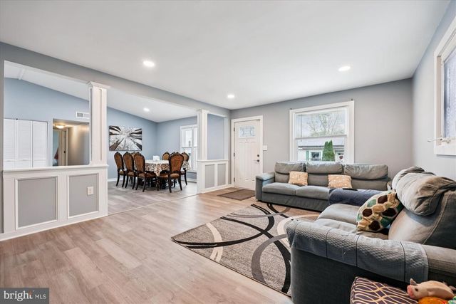 8313 SHADY SPRING DR, Gaithersburg, MD 20877