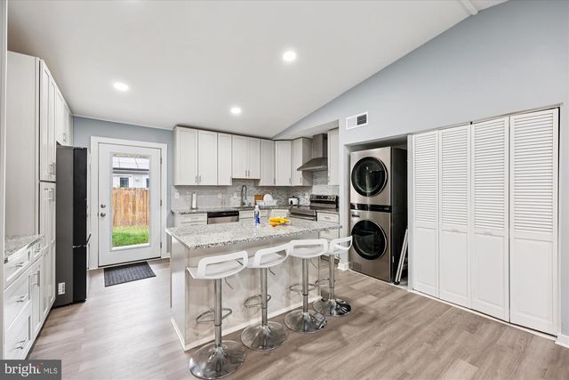 8313 SHADY SPRING DR, Gaithersburg, MD 20877